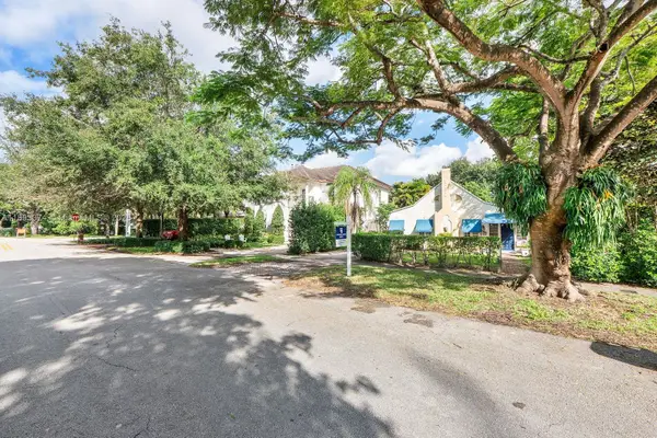 909 SE 5th Ct, Fort Lauderdale, FL 33301