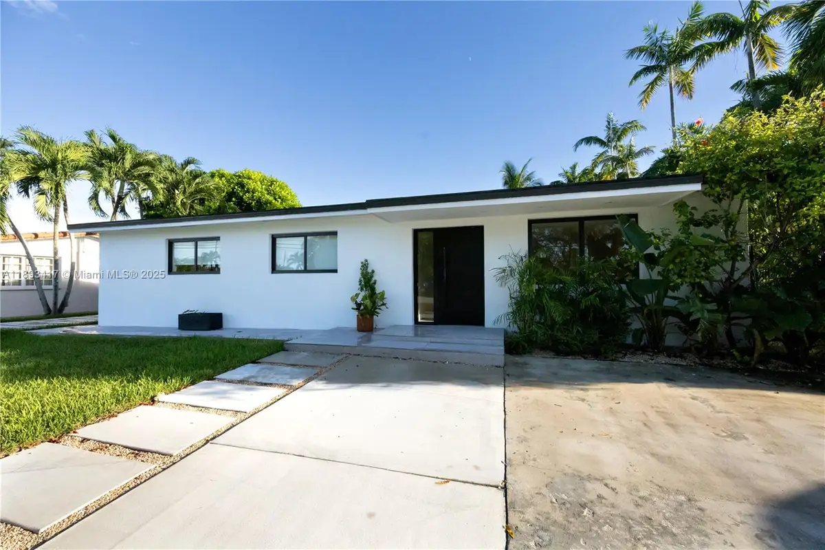 10250 SW 32nd St, Miami, FL 33165 - Image #1