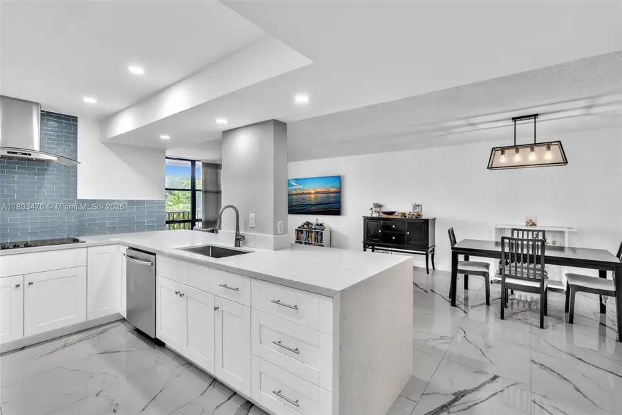 1000 Parkview Dr #329, Hallandale Beach, FL 33009 - Image #2