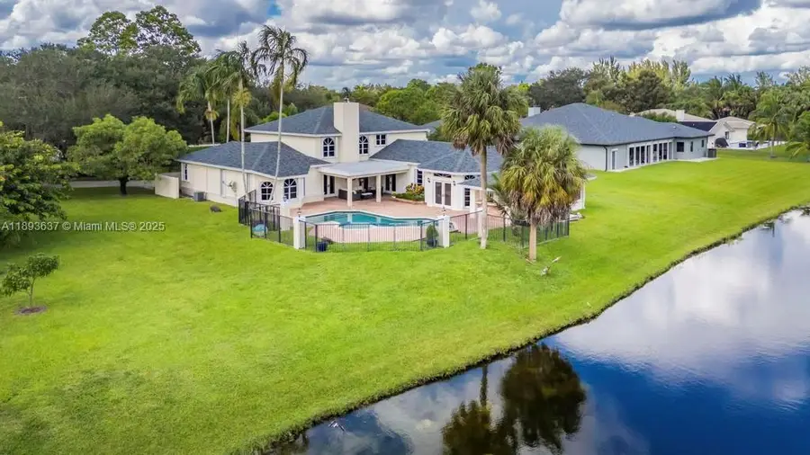 3200 SW 135th Ter, Davie, FL 33330 - Image #2