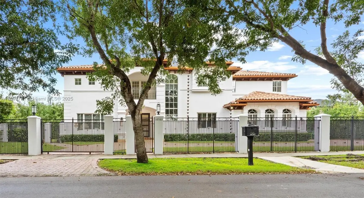 16763 NW 77th Path, Miami Lakes, FL 33016 - Image #1
