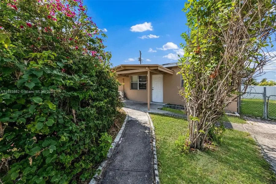 5720 SW 40th Ct, West Park, FL 33023 - Image #2