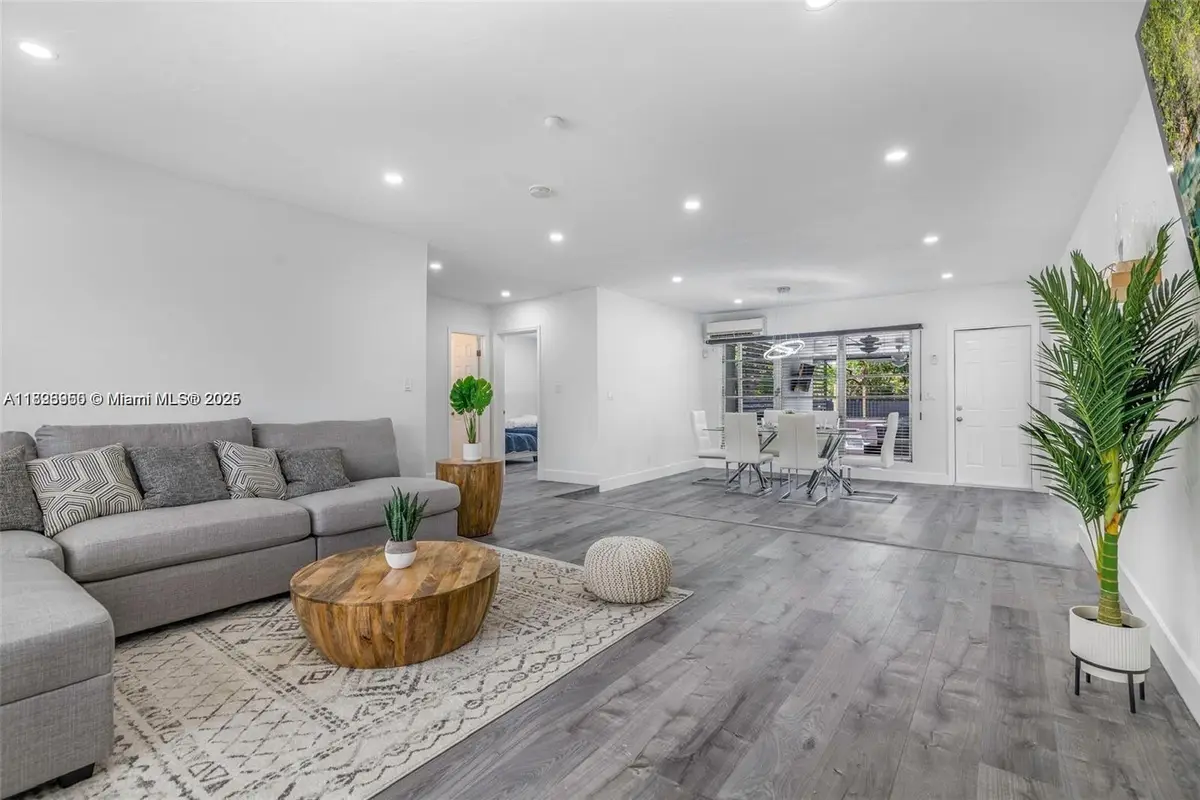 2718 Adams St, Hollywood, FL 33020 - Image #1