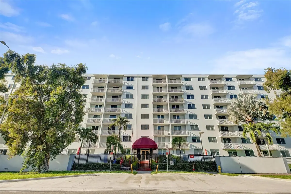 1251 NE 108th St #610, Miami, FL 33161 - Image #1