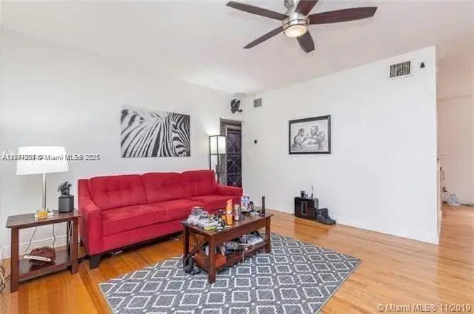 1025 NE 17th Way, Fort Lauderdale, FL 33304 - Image #3