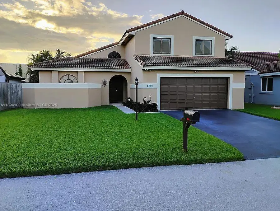 5920 York Ln, Davie, FL 33331 - Image #3