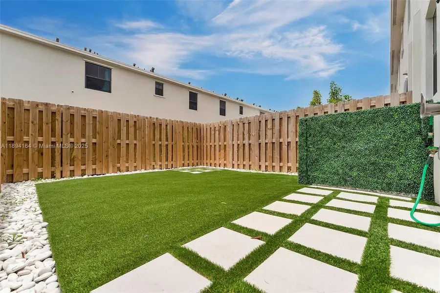 450 NE 13th St, Florida City, FL 33034 - Image #3