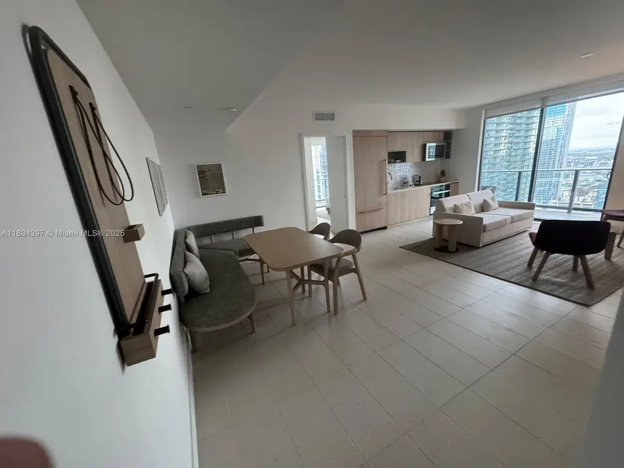 601 NE 1 Ave #3802, Miami, FL 33132 - Image #2