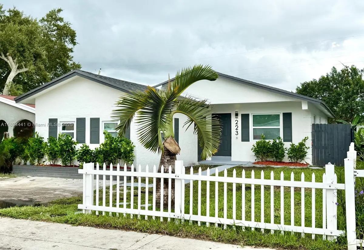 2230 Farragut St, Hollywood, FL 33020 - Image #1