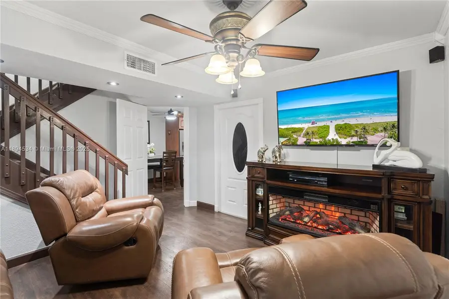 2450 W 67th Pl #13-12, Hialeah, FL 33016 - Image #3