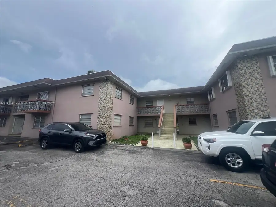 1250 W 26th Pl #208, Hialeah, FL 33010 - Image #2