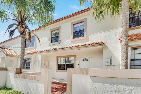 9435 NW 42nd St, Sunrise, FL 33351