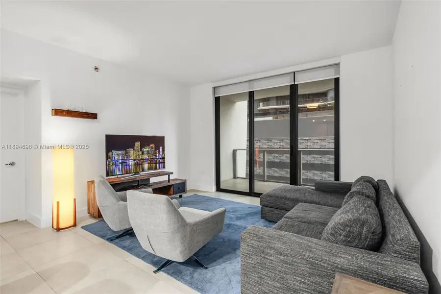 1010 Brickell Ave #1607, Miami, FL 33131 - Image #2