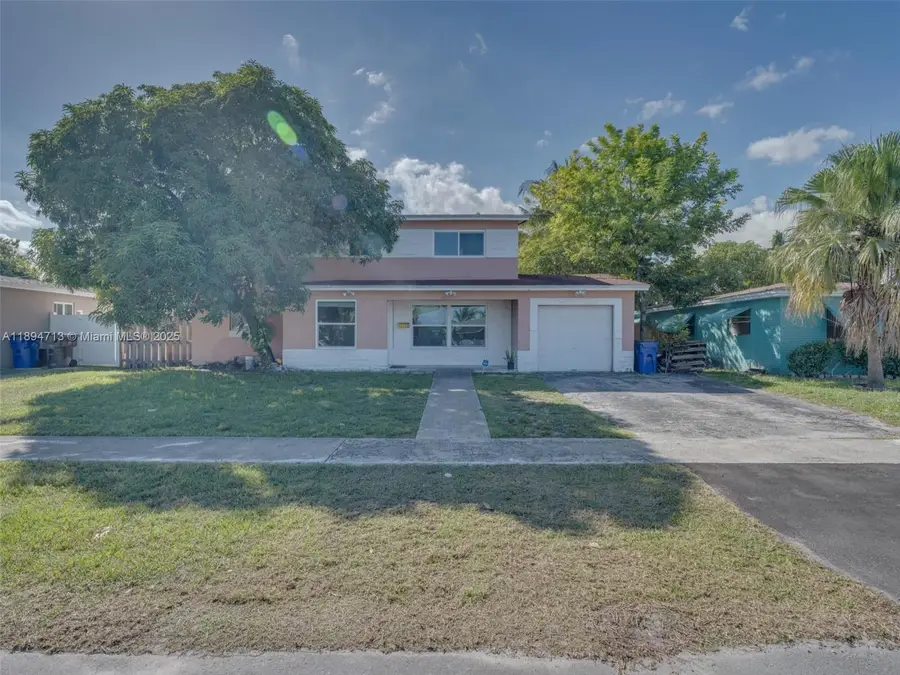 4233 NW 38th Ave, Lauderdale Lakes, FL 33309 - Image #2