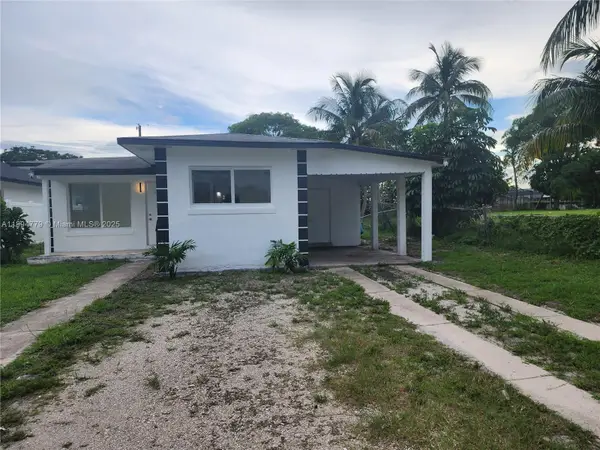 418 NW 8th Ave, Boynton Beach, FL 33435