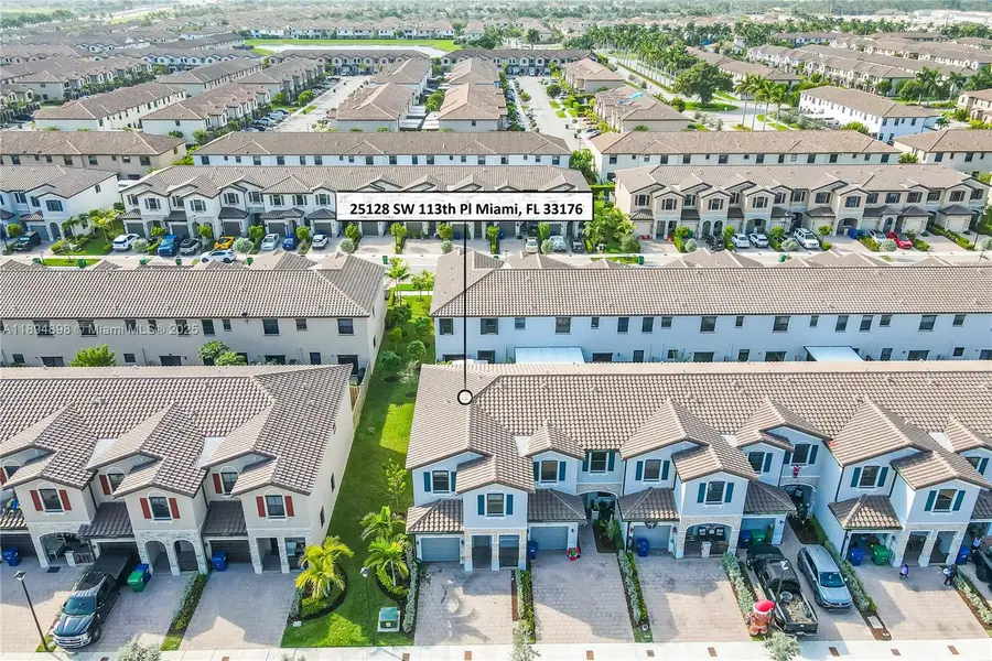 25128 SW 113th Pl, Homestead, FL 33032 - Image #2