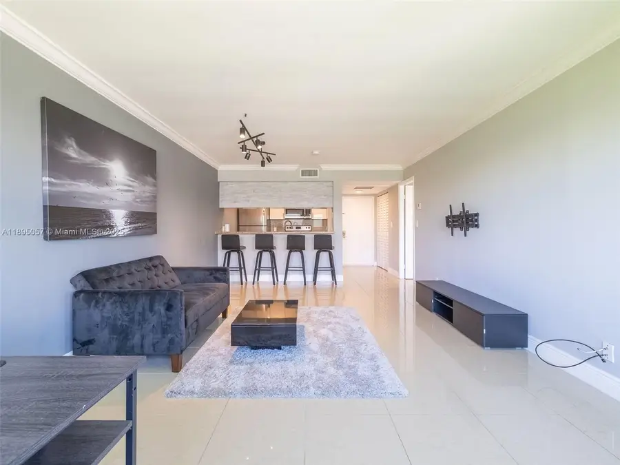 Address Withheld By Seller, Aventura, FL 33166 - Image #2