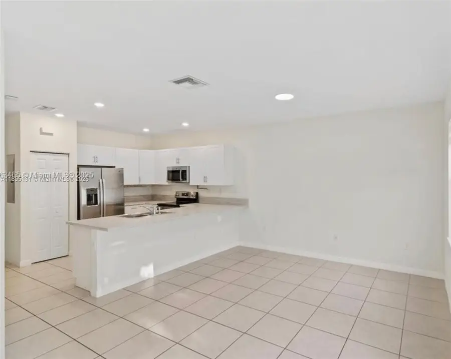 11091 W 32nd Ln, Hialeah, FL 33018 - Image #2