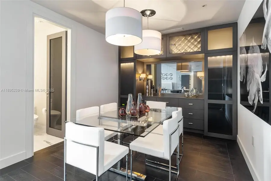 200 Biscayne Boulevard Way #5211, Miami, FL 33131 - Image #2