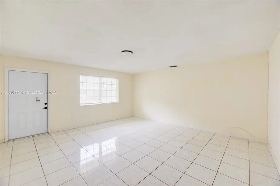 2900 N 73rd Ave, Hollywood, FL 33024 - Image #3