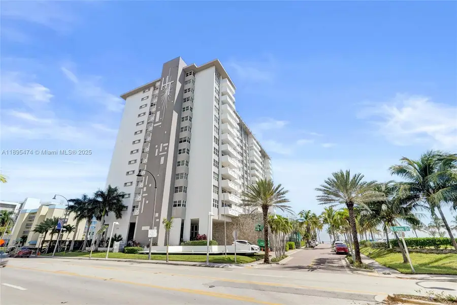 3111 N Ocean Dr #302, Hollywood, FL 33019 - Image #3