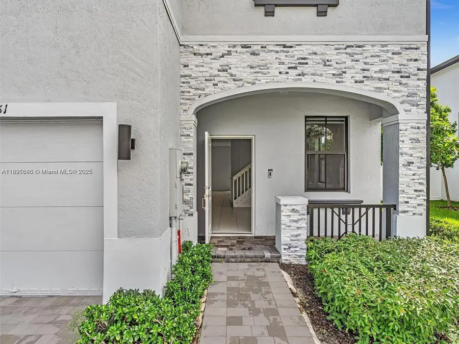 20381 NW 4th Ct, Miami Gardens, FL 33169 - Image #2