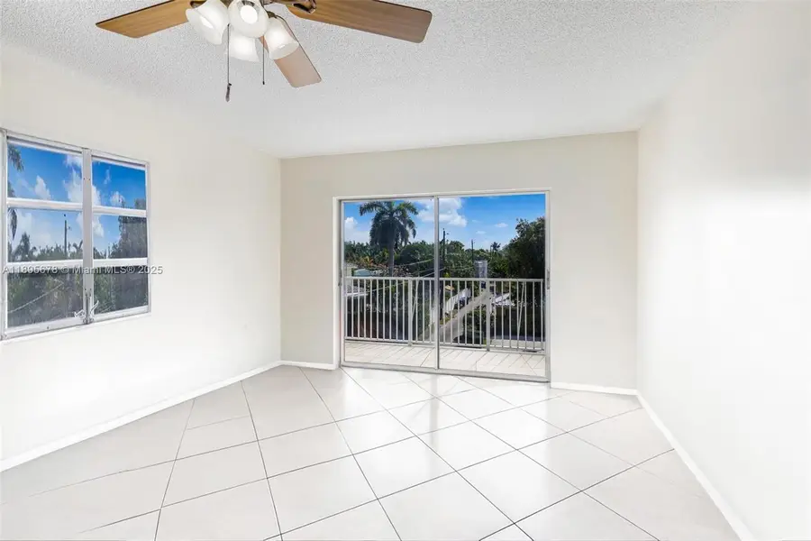 1701 Washington St #304, Hollywood, FL 33020 - Image #2