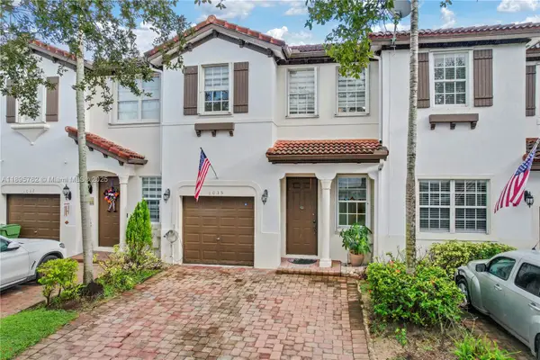 1035 NE 30th Ave, Homestead, FL 33033