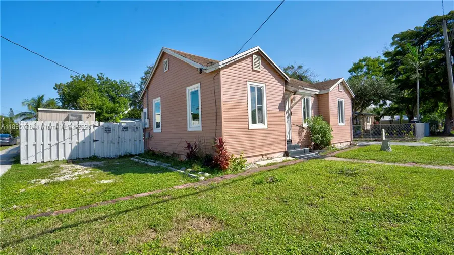 1023 N 25th Ave, Hollywood, FL 33020 - Image #3