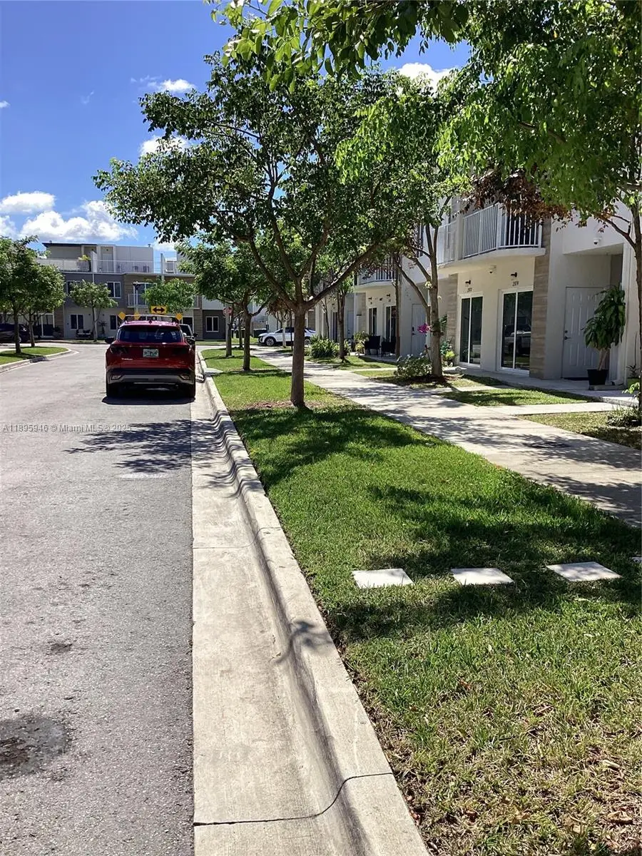 Address Withheld By Seller, Homestead, FL 33032 - Image #3
