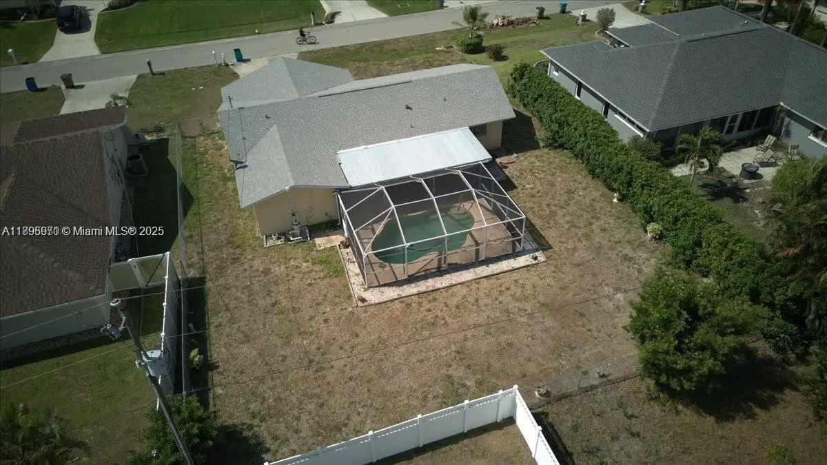 915 SE 20th St, Cape Coral, FL 33990 - Image #1