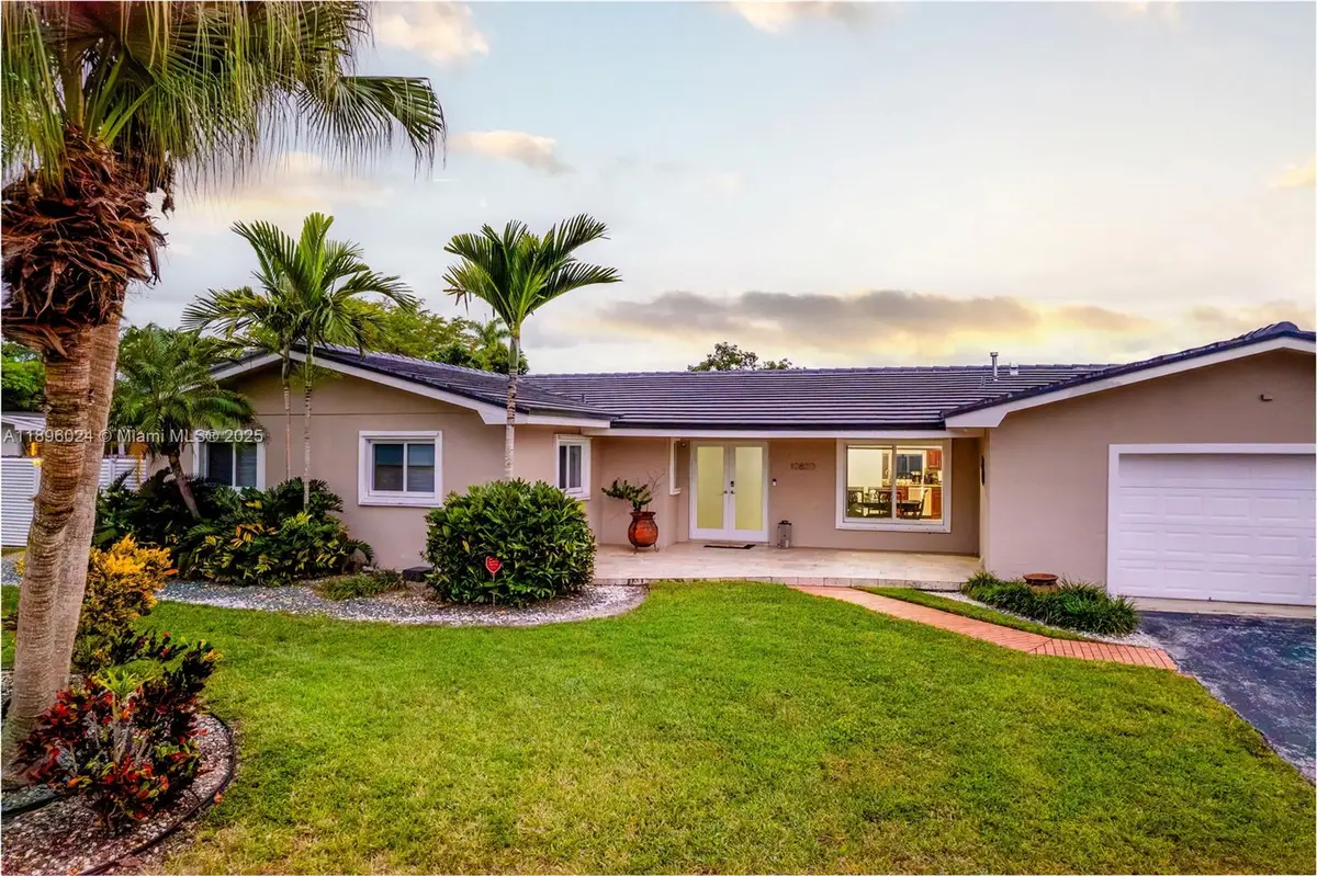 10820 SW 125th St, Miami, FL 33176 - Image #1