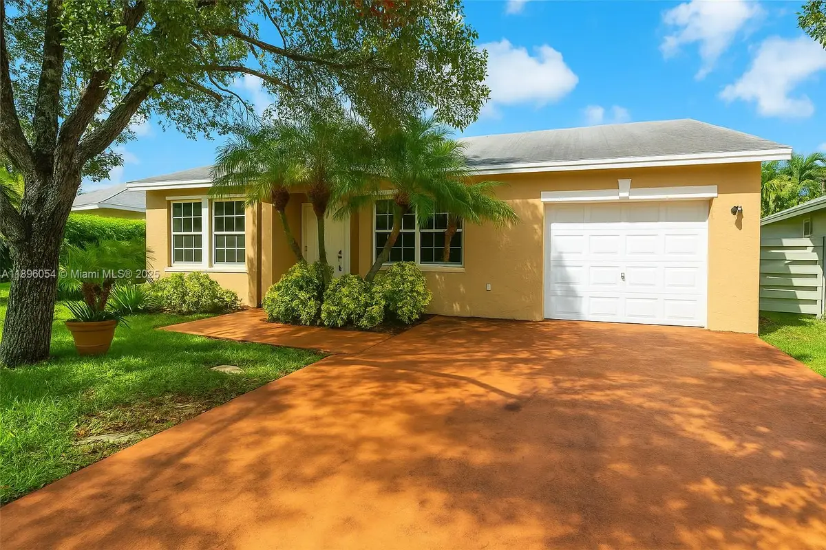 14478 SW 139th Ave Cir W, Miami, FL 33186 - Image #1