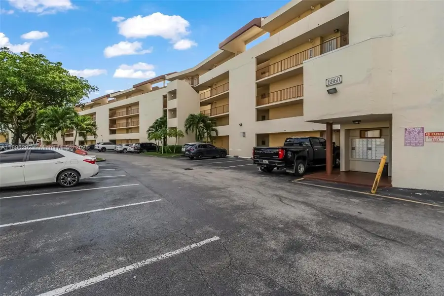 8860 Fontainebleau Blvd #304, Miami, FL 33172 - Image #2