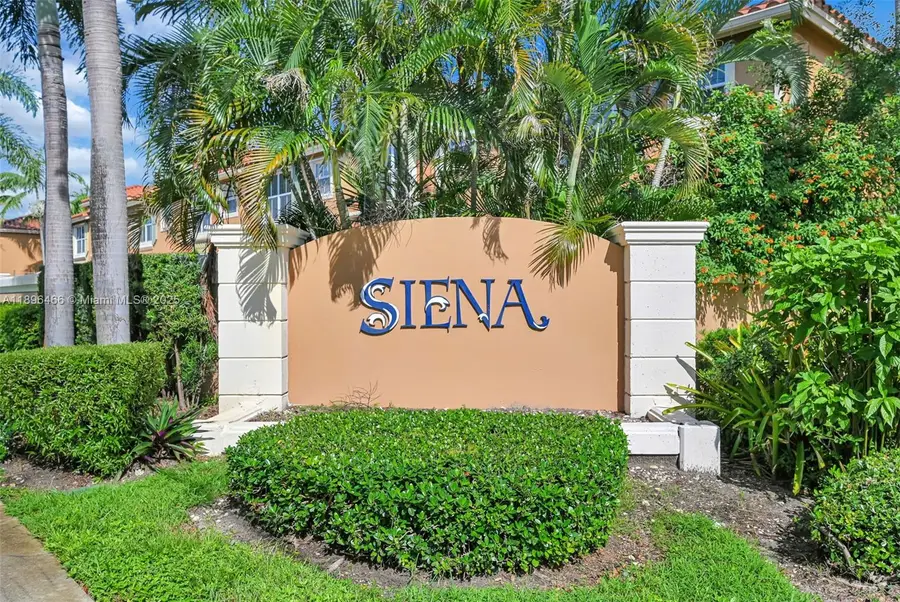 5844 Siena Ln, Hollywood, FL 33021 - Image #2