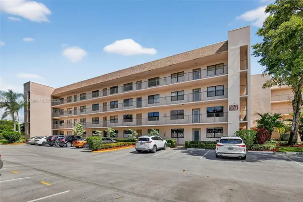 2704 NW 104th Ave #403, Sunrise, FL 33322
