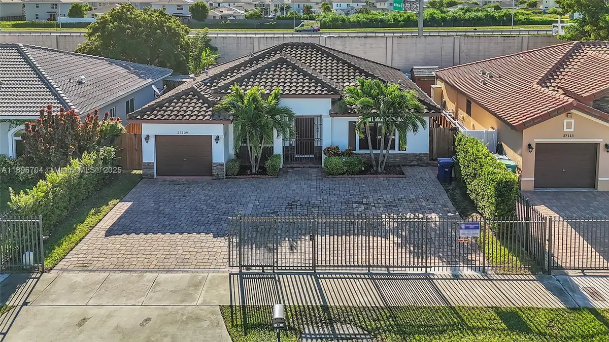 27109 SW 133rd Ct, Homestead, FL 33032 - Image #1