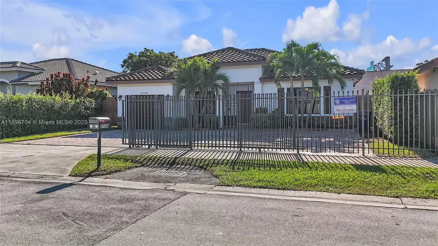 27109 SW 133rd Ct, Homestead, FL 33032 - Image #2