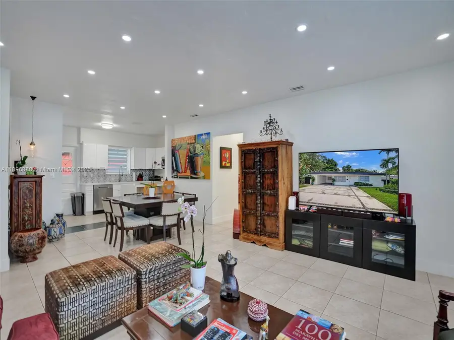 281 NE 112th St, Miami, FL 33161 - Image #3