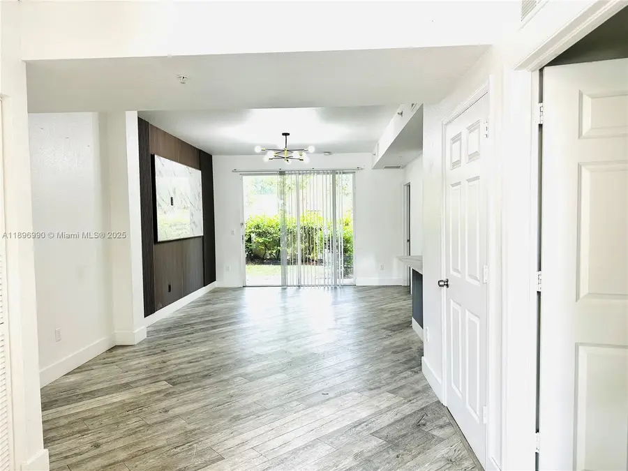 1962 Freeport Lane #1962, Riviera Beach, FL 33404 - Image #2