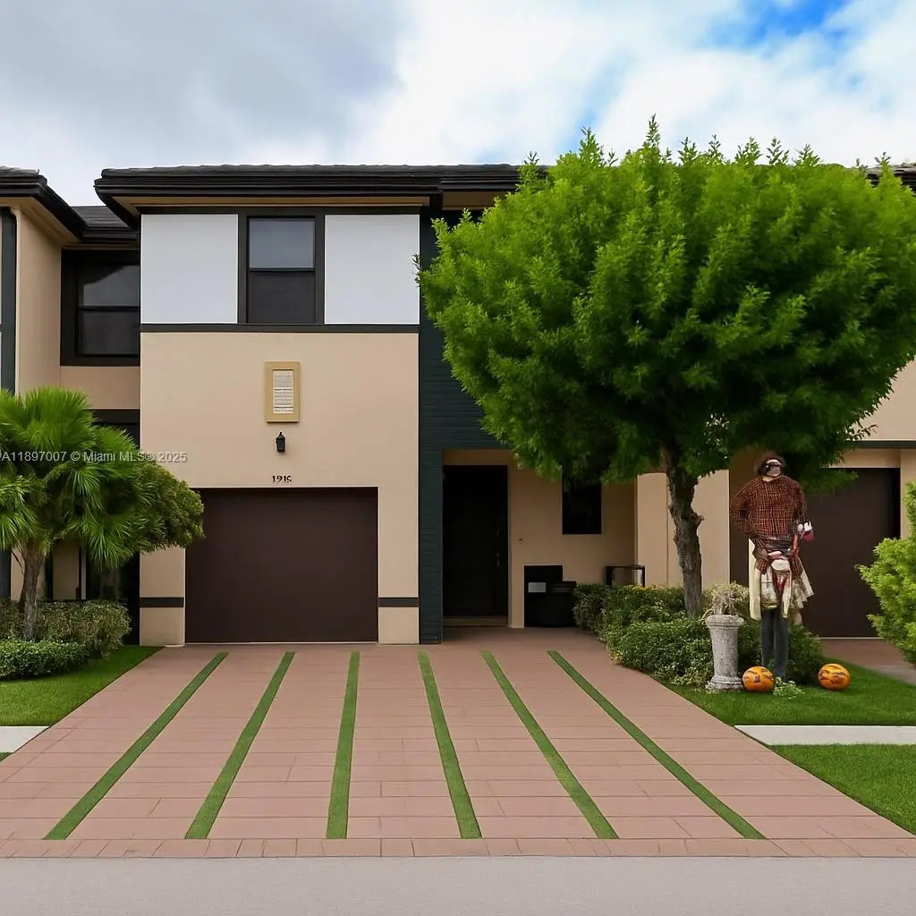 15930 NW 91st Ct, Miami Lakes, FL 33018 - Image #1