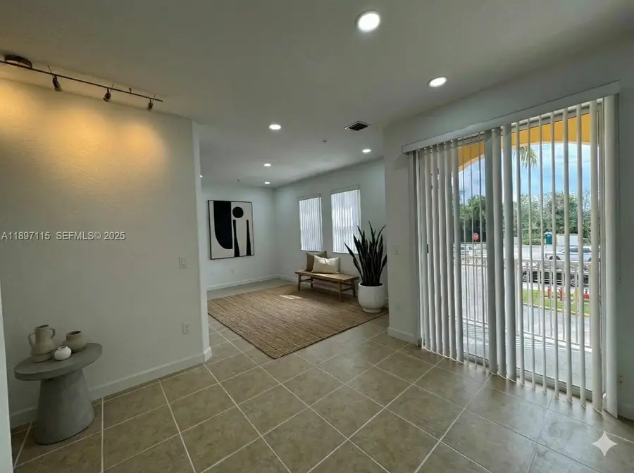10012 NW 7th St #208, Miami, FL 33172 - Image #3