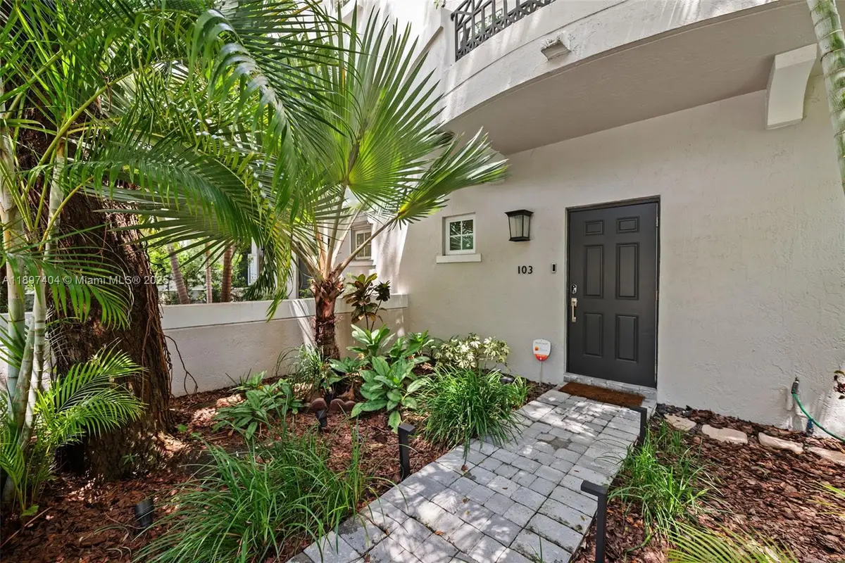 261 Navarre Ave #A-3, Coral Gables, FL 33134 - Image #1