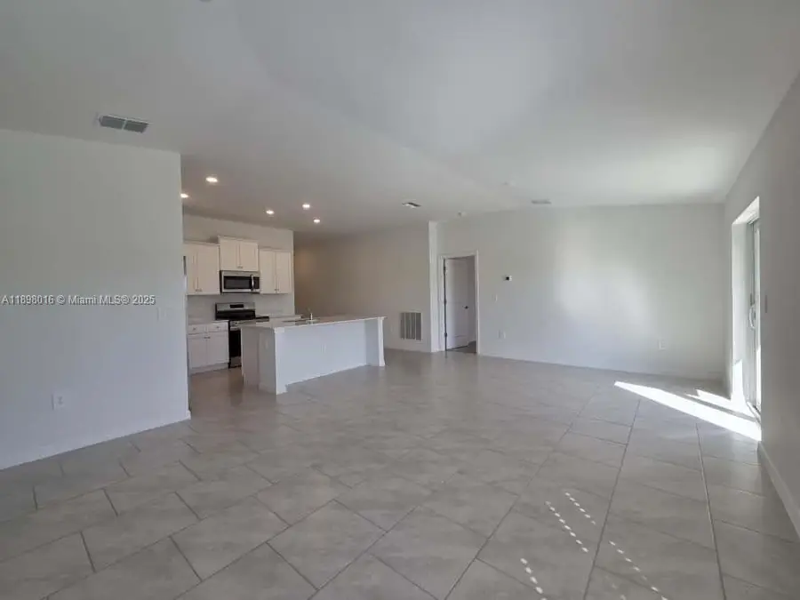 3403 34th St Sw, Lehigh Acres, FL 33976 - Image #3