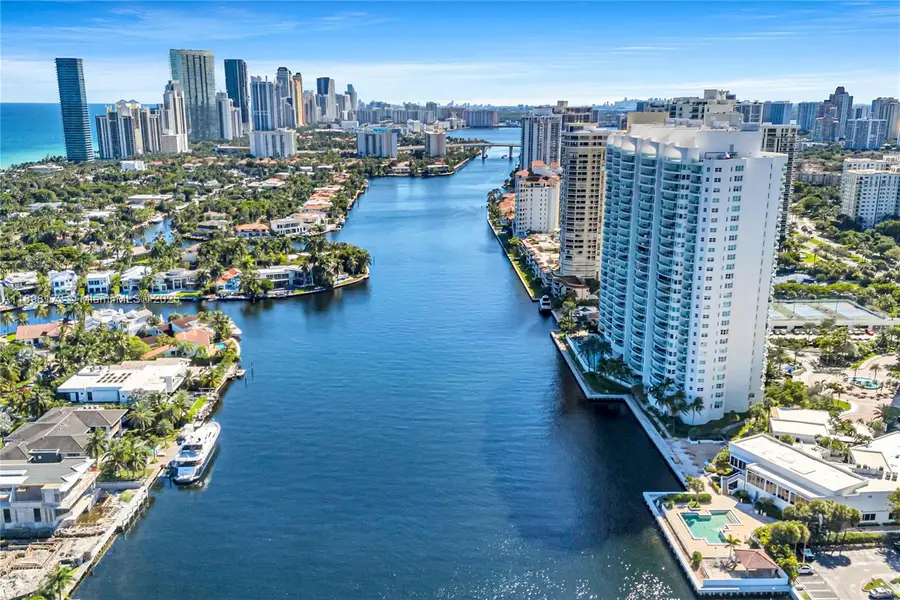 20201 E Country Club Dr #1907, Aventura, FL 33180 - Image #2