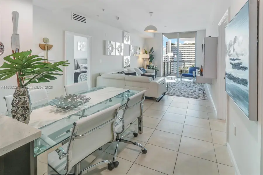 7928 East Drive East Dr #1002, North Bay Village, FL 33141 - Image #2