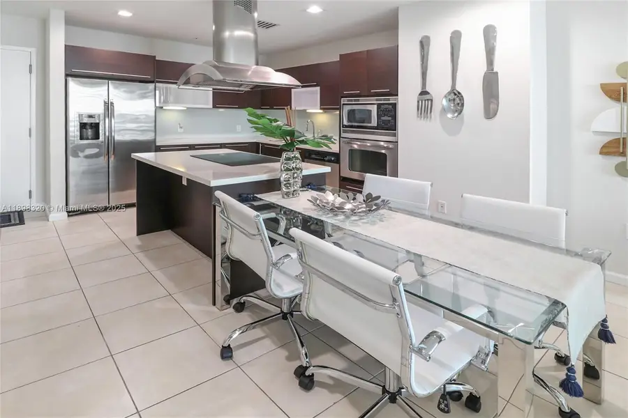 7928 East Drive East Dr #1002, North Bay Village, FL 33141 - Image #3