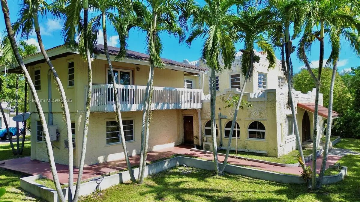 511 NE 119th St, Biscayne Park, FL 33161 - Image #1