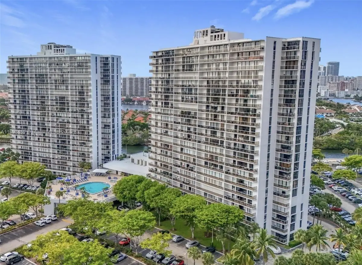 3731 N Country Club Dr #129, Aventura, FL 33180 - Image #1