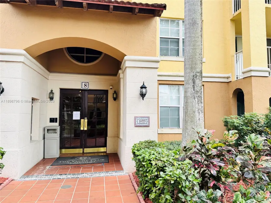 19555 E Country Club Dr #8108, Aventura, FL 33180 - Image #3